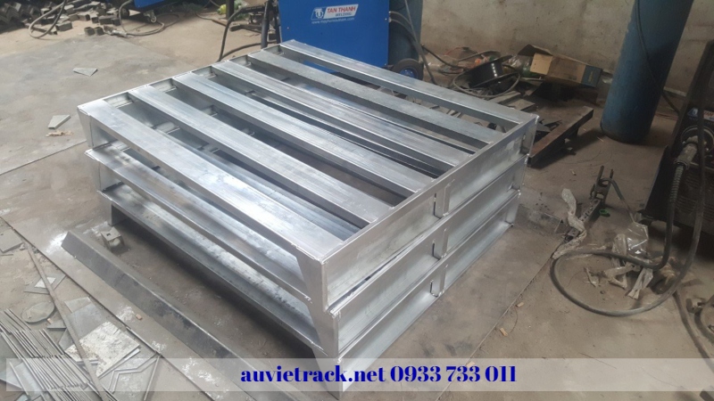 pallet sắt giá rẻ